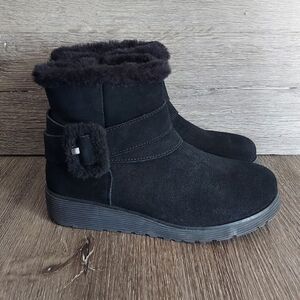 Skechers Women's Keepsakes Wedge Cozy Wraps Winter Boot, Black, Size 7